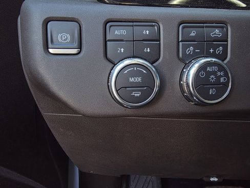 Used 2024 GMC Sierra 1500 SLT w/ SLT Premium Plus Package image 12