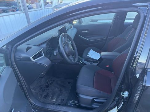Used 2025 Toyota Corolla SE image 8