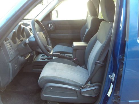 Used 2009 Dodge Nitro SE AWD/4WD image 18