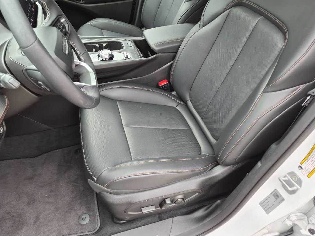 Used 2026 Jeep Cherokee Limited AWD/4WD image 24