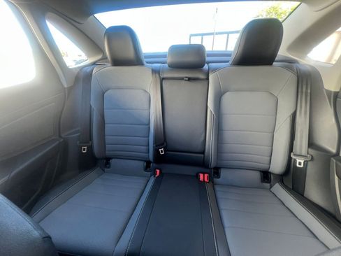 Used 2025 Volkswagen Jetta SE image 38