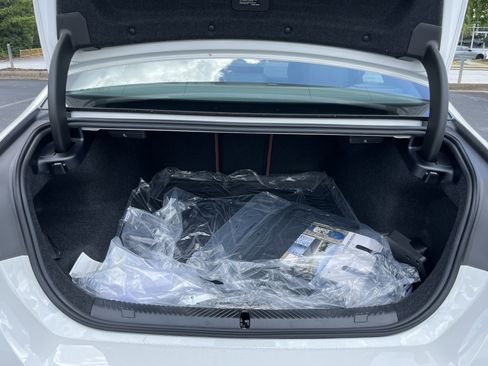 New 2026 BMW i5 eDrive40 w/ M Sport Package image 27