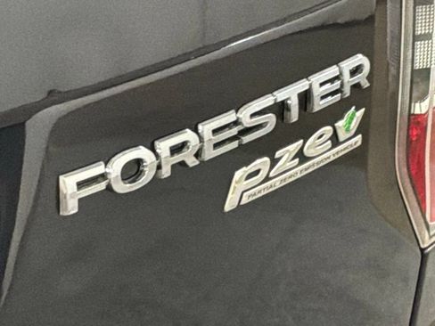 Used 2015 Subaru Forester 2.5i Limited w/ Popular Package #1 AWD/4WD image 23