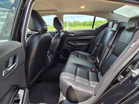 Used 2024 Nissan Altima 2.5 SR w/ SR Premium Package FWD image 15