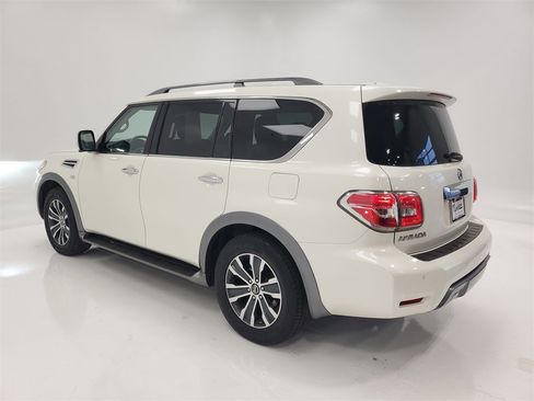 Used 2020 Nissan Armada SL w/ Premium Package image 5