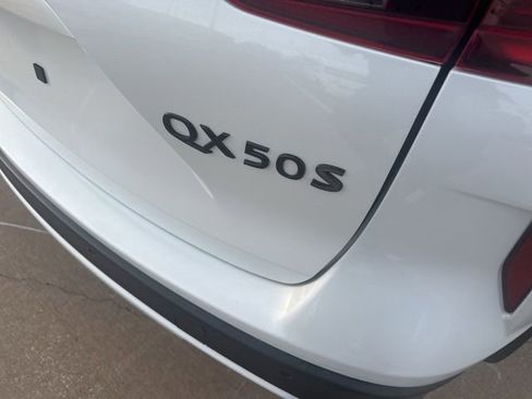 Used 2023 INFINITI QX50 Sport image 4