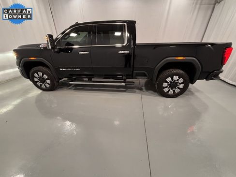 Used 2024 GMC Sierra 2500 Denali w/ Denali Reserve Package image 9
