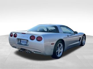 Used 2000 Chevrolet Corvette Coupe w/ Roof Pkg RWD video 2
