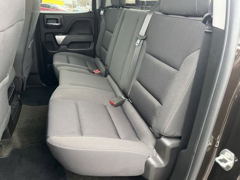 Used 2018 Chevrolet Silverado 1500 LT w/ LT Convenience Package image 13