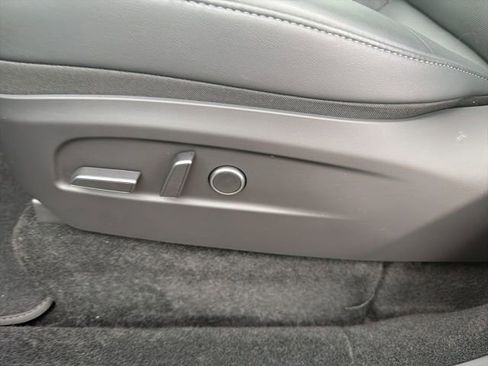 Used 2026 Tesla Model Y Long Range image 23