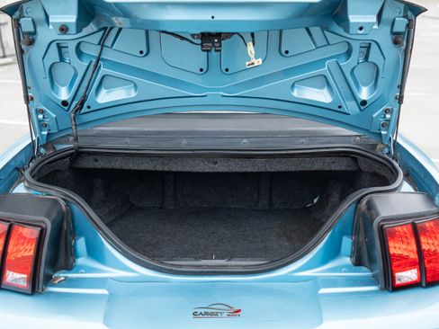 Used 1999 Ford Mustang Convertible RWD image 33