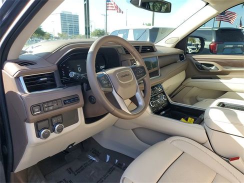 Used 2024 GMC Yukon Denali image 19