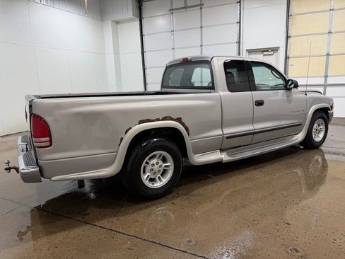Used 2000 Dodge Dakota 2WD Club Cab image 5