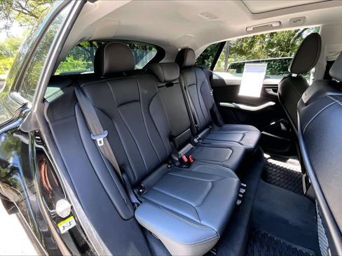 Used 2023 Audi Q8 Premium Plus AWD/4WD image 22
