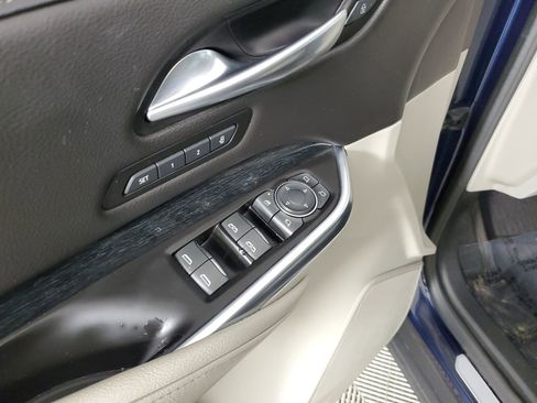 Used 2020 Cadillac XT4 Premium Luxury image 30