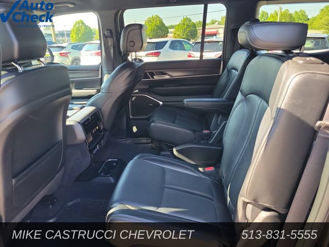 Used 2024 Jeep Wagoneer Series III AWD/4WD image 23