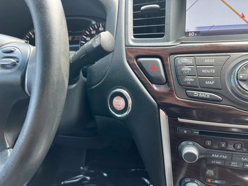 Used 2015 Nissan Pathfinder Platinum w/ Cargo Package FWD image 20