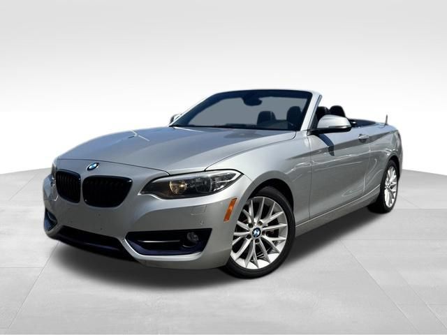 Used 2016 BMW 228i xDrive Convertible AWD/4WD image 4