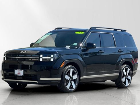 Used 2024 Hyundai Santa Fe Limited image 7