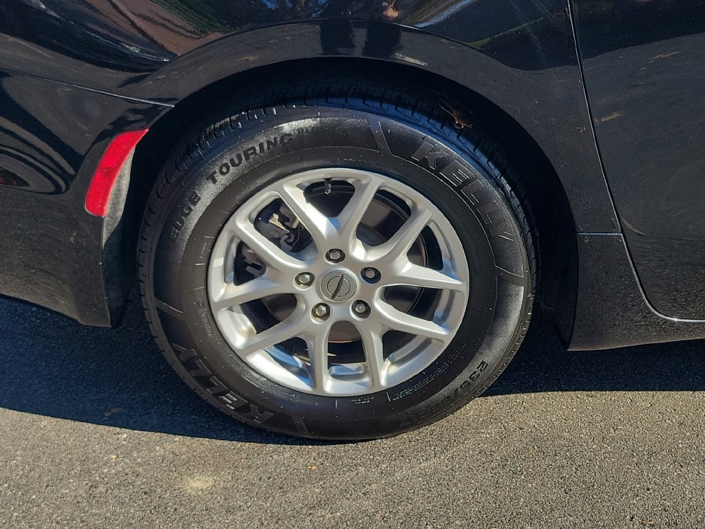 Used 2024 Chrysler Pacifica Touring-L FWD image 8