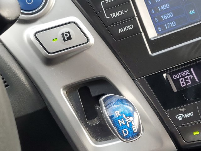 Used 2014 Toyota Prius V Three FWD image 17
