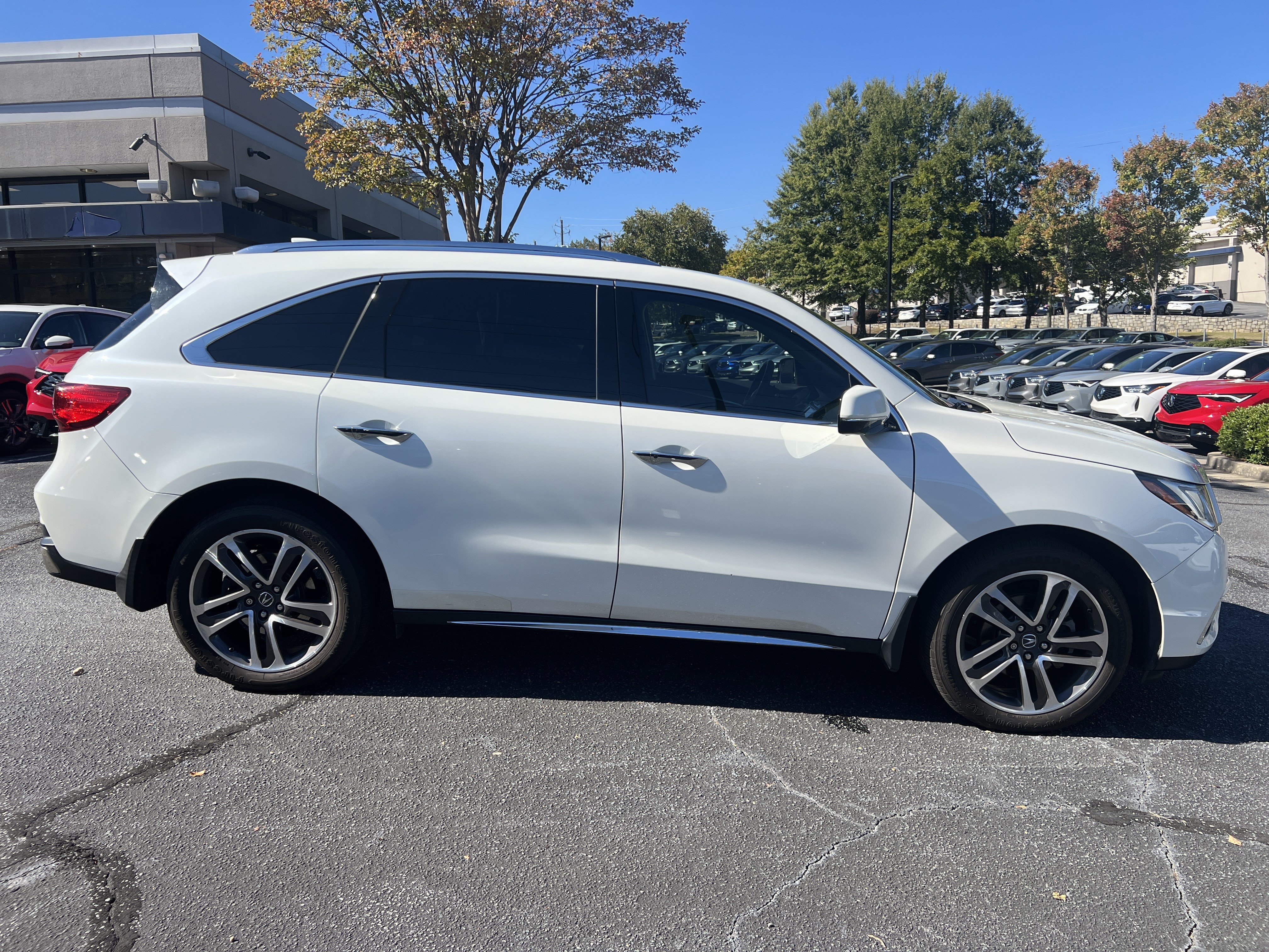 Used 2018 Acura MDX w/ Advance Package AWD/4WD image 6