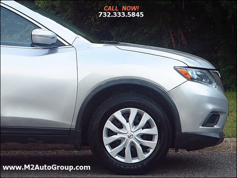 Used 2015 Nissan Rogue S image 27