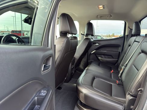 Used 2022 Chevrolet Colorado LT w/ Luxury Package image 30