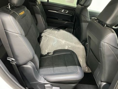 New 2026 Ford Explorer Tremor w/ Tremor Convenience Package AWD/4WD image 18
