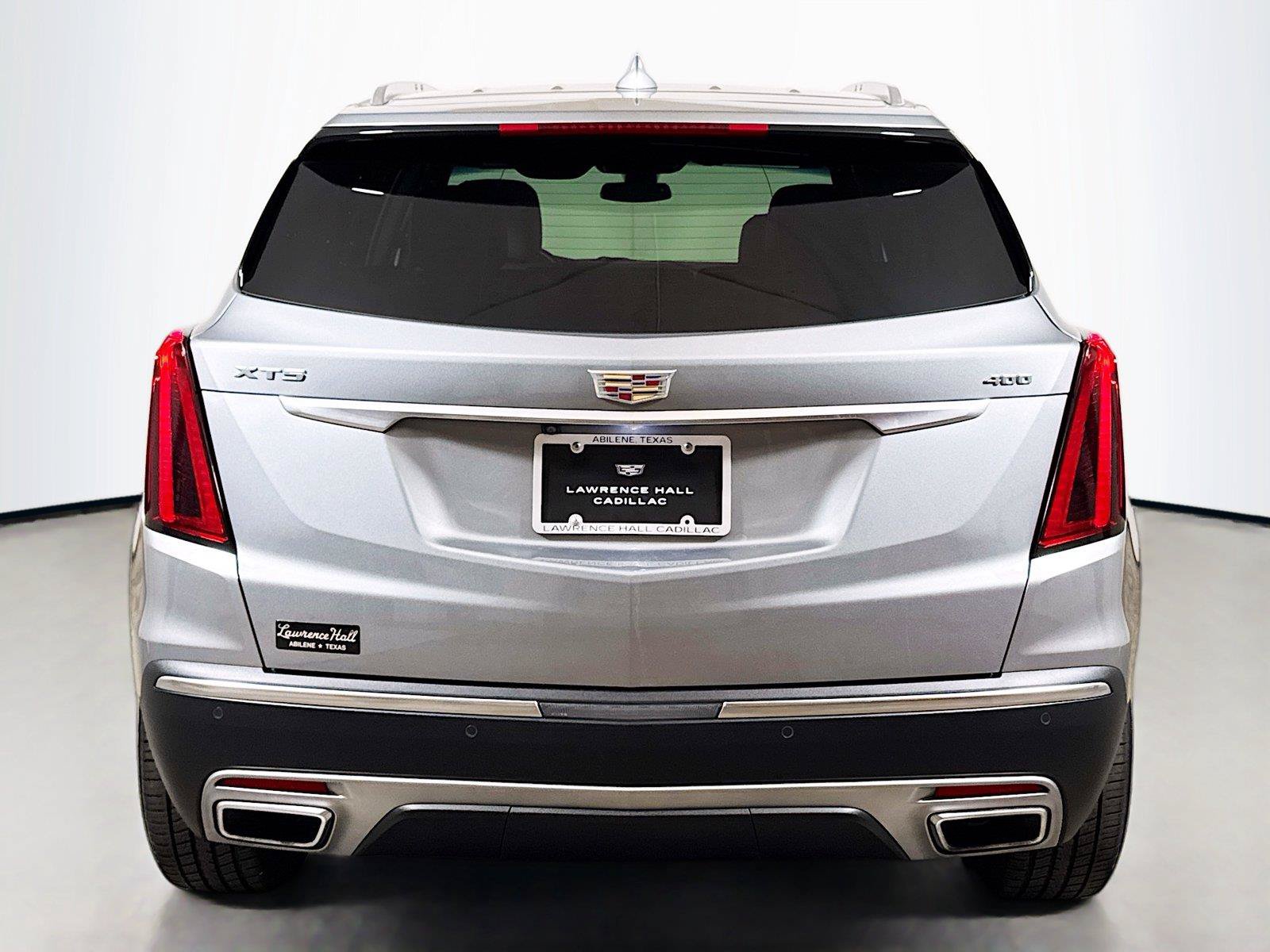 Used 2025 Cadillac XT5 Premium Luxury FWD image 5