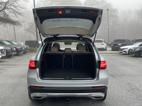 Used 2019 Mercedes-Benz GLC 300 image 9