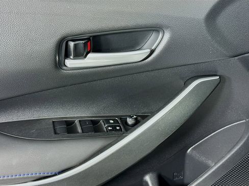 Used 2022 Toyota Corolla SE image 19