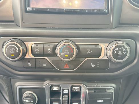 Used 2020 Jeep Wrangler Willys image 29