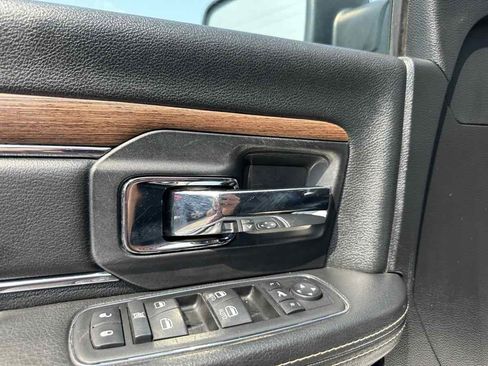 Used 2014 RAM 1500 Laramie image 12