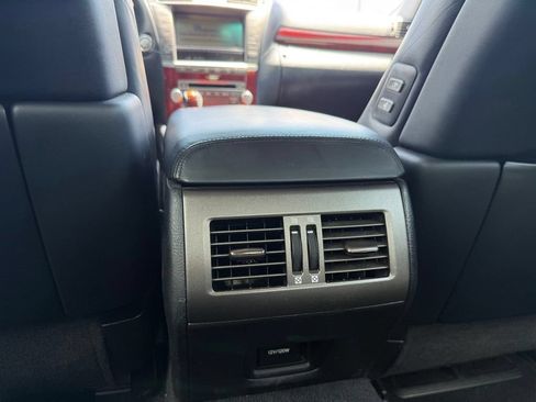 Used 2010 Lexus LS 460 w/ Comfort Pkg RWD image 25