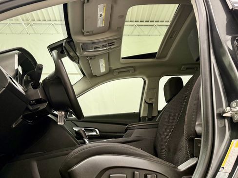 Used 2017 GMC Terrain SLE w/ Driver Alert Package I image 13