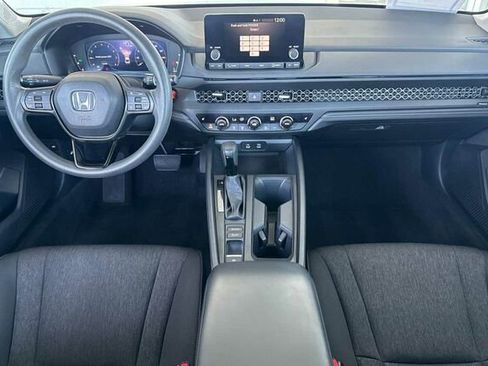 Used 2023 Honda Accord EX image 12