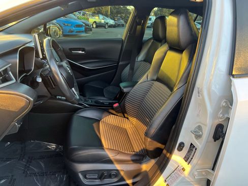 Used 2020 Toyota Corolla XSE image 15