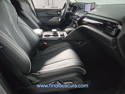Used 2024 Acura MDX SH-AWD w/ Advance Package image 19