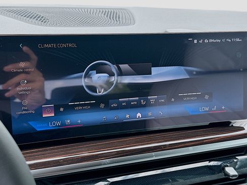 New 2026 BMW X5 sDrive40i image 13