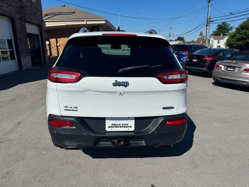Used 2015 Jeep Cherokee Latitude w/ Trailer Tow Group AWD/4WD image 12