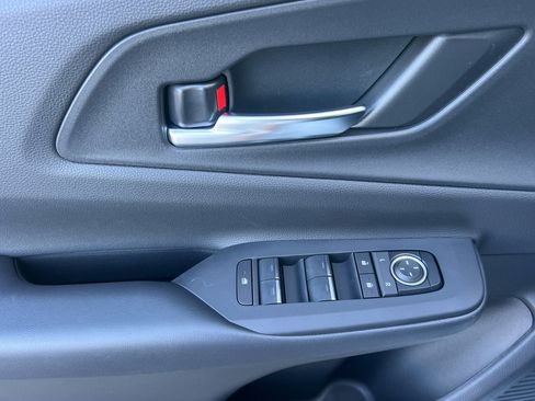 New 2026 Toyota Prius Plug-In Hybrid FWD image 12