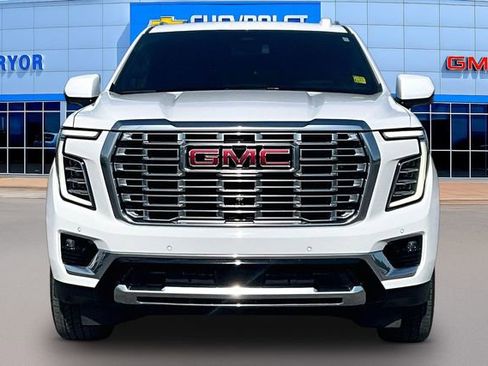 Used 2025 GMC Yukon XL Denali AWD/4WD image 2