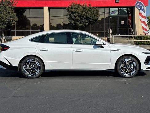 New 2026 Hyundai Sonata SEL FWD image 5