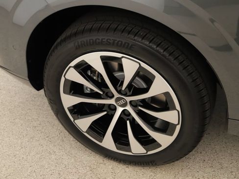 New 2026 Audi Q3 quattro 2.0T AWD/4WD image 34
