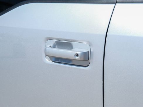 Used 2017 Ford F250 Lariat w/ Lariat Value Package image 29