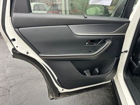 Certified 2025 MAZDA CX-90 3.3 Turbo w/ Premium Plus Pkg image 11