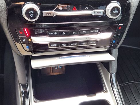 Used 2022 Ford Explorer ST w/ Equipment Group 401A image 18