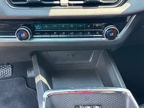 Used 2025 Chevrolet Equinox RS w/ Convenience Package III FWD image 12