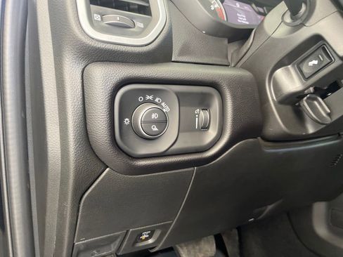 New 2022 RAM 2500 Big Horn w/ Level C Equiment Group image 38